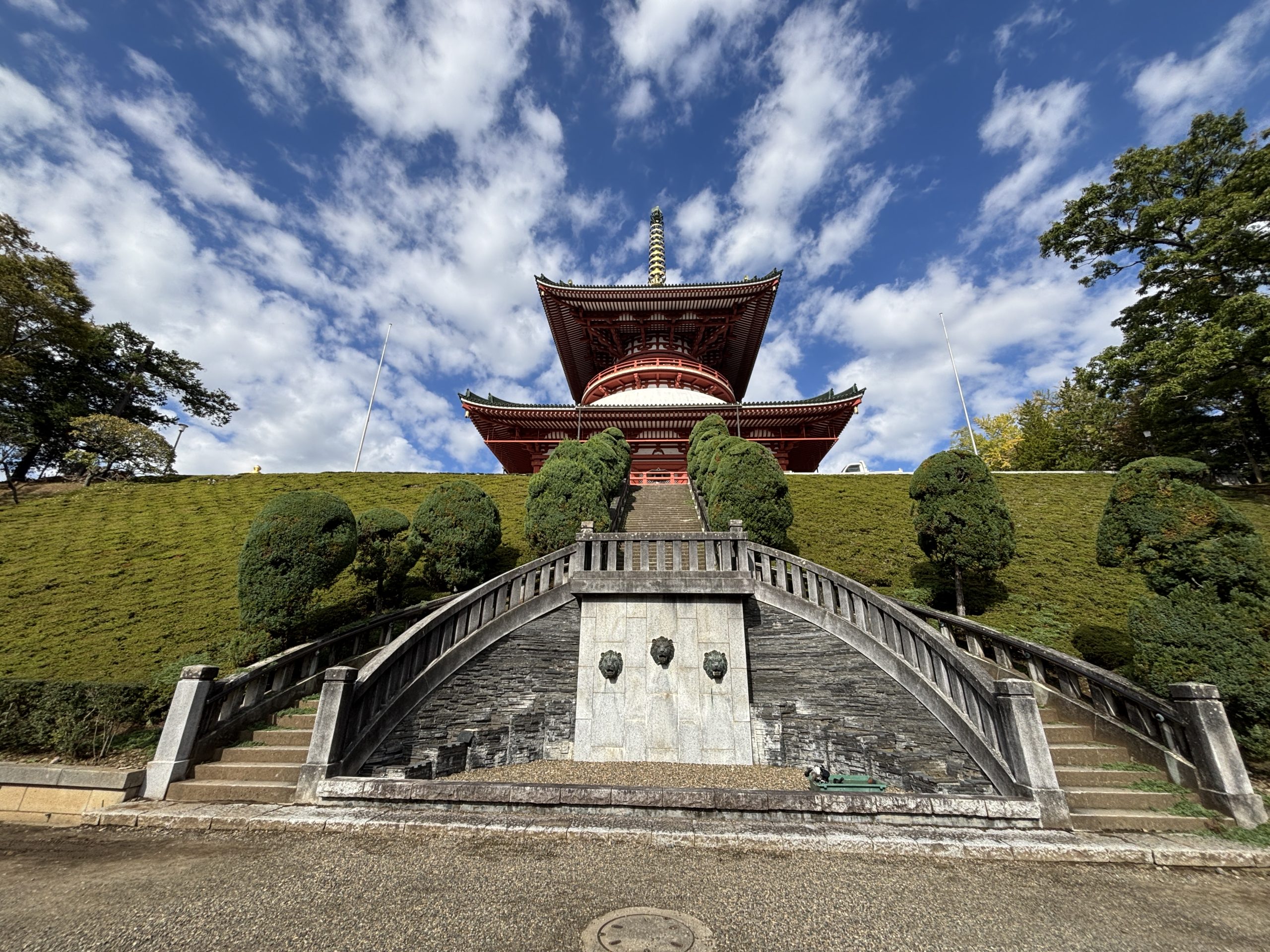 平和大塔（成田山新勝寺 境内）